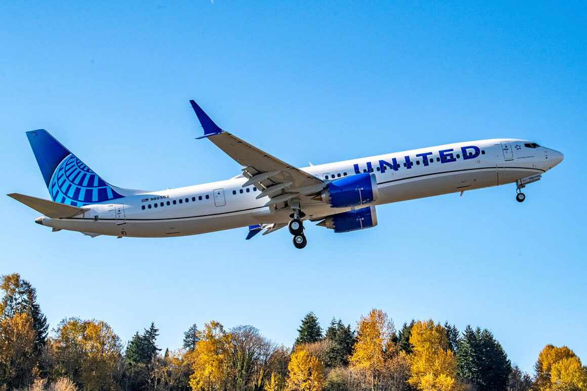 Boeing 737 MAX 10 Da United Airlines Voa Pela Primeira Vez Mas