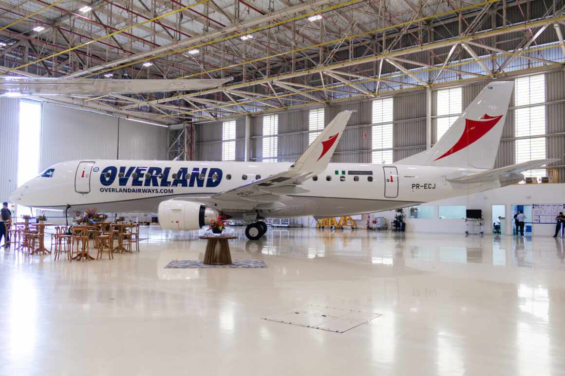 Primeiro E Da Overland Airways Embraer Entregou Jatos