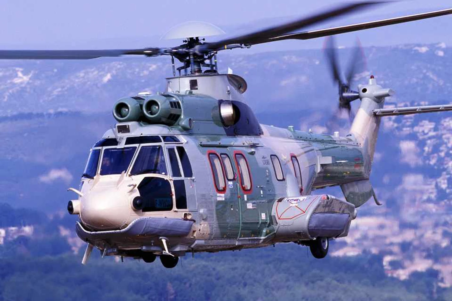 Brasil compra 50 helicópteros EC725