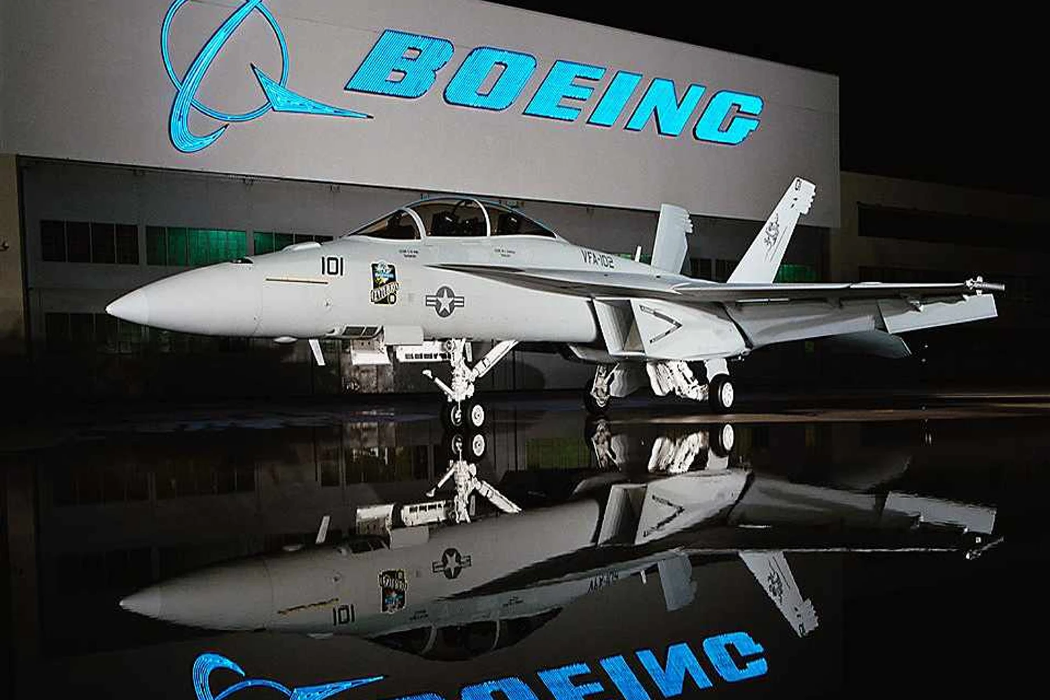 Boeing afirma que F/A-18 é a melhor opção