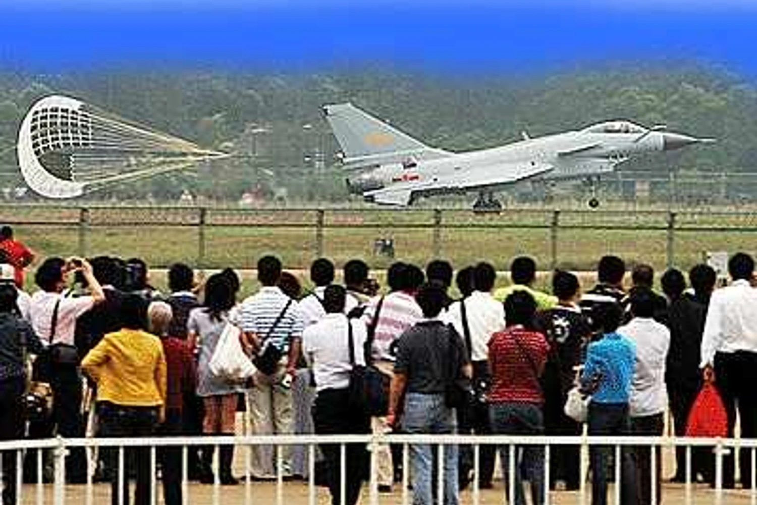 Caça J-10 é apresentado no Airshow China 2008