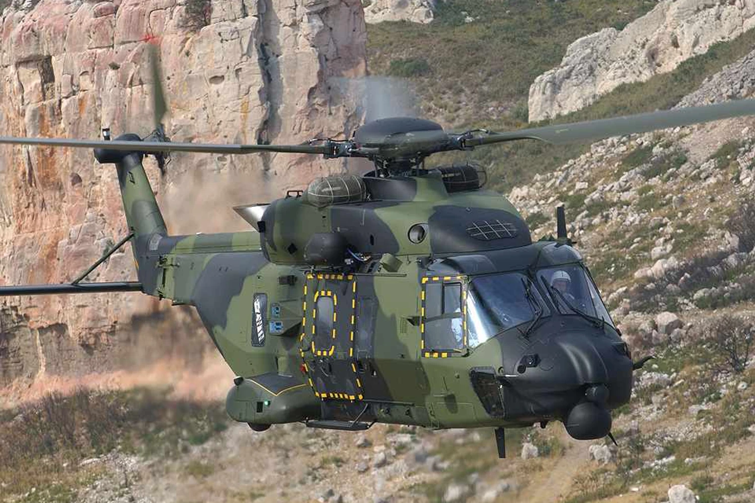 Exército francês quer mais NH90