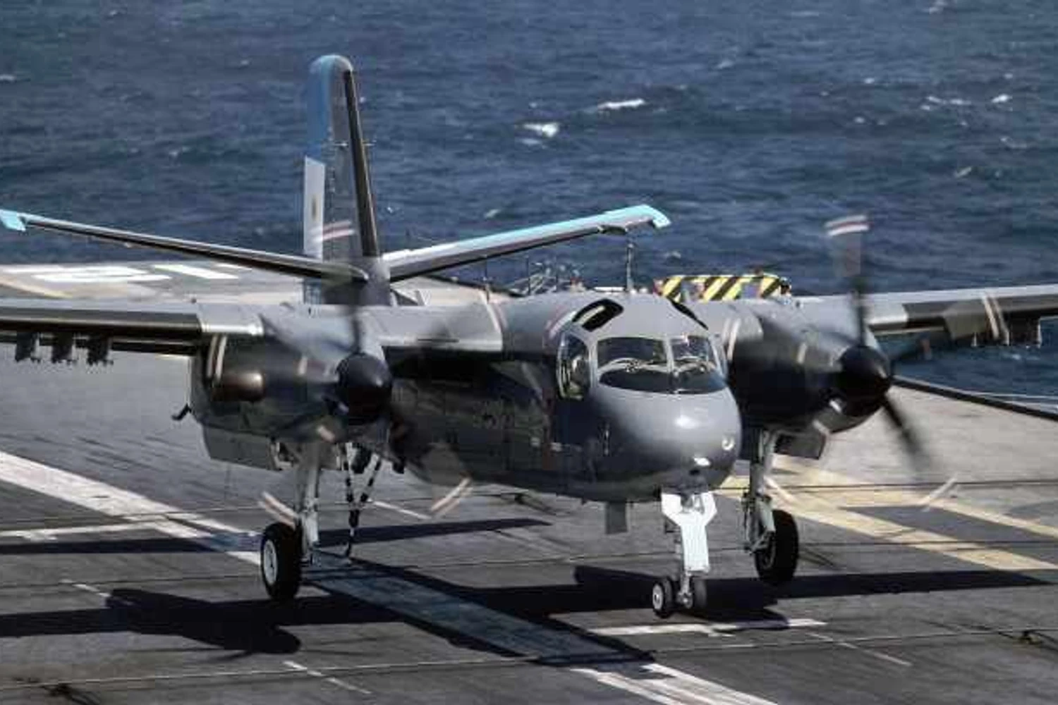 Grumman S-2E Tracker