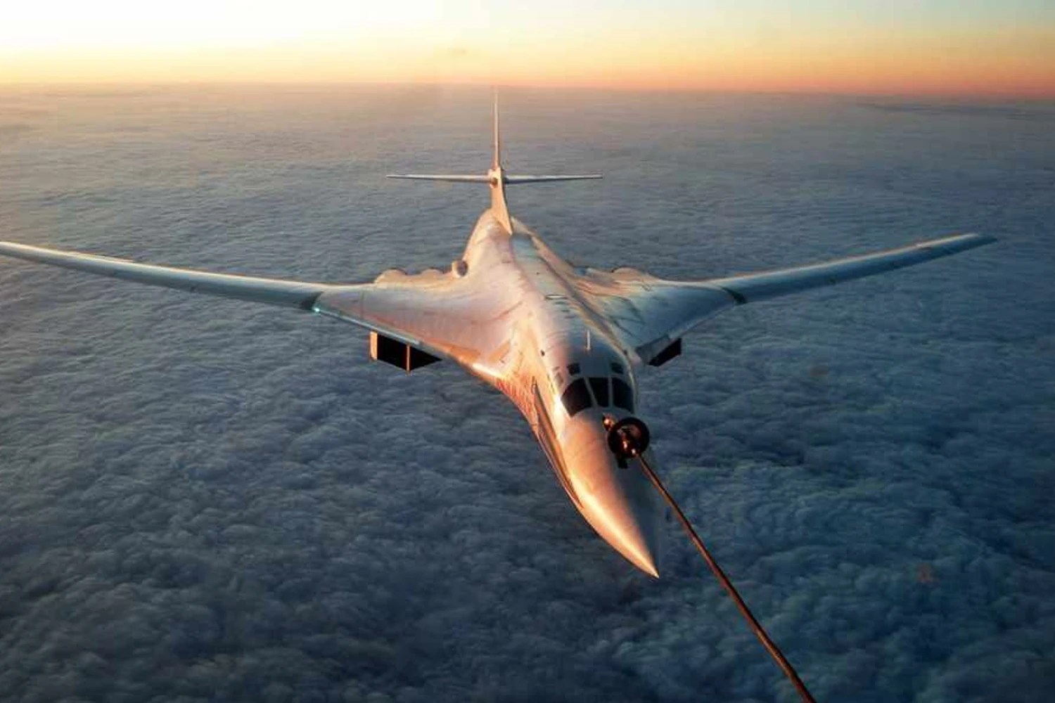 A capacidade de reabastecimento em voo aumenta consideravelmente o alcance do Tu-160
