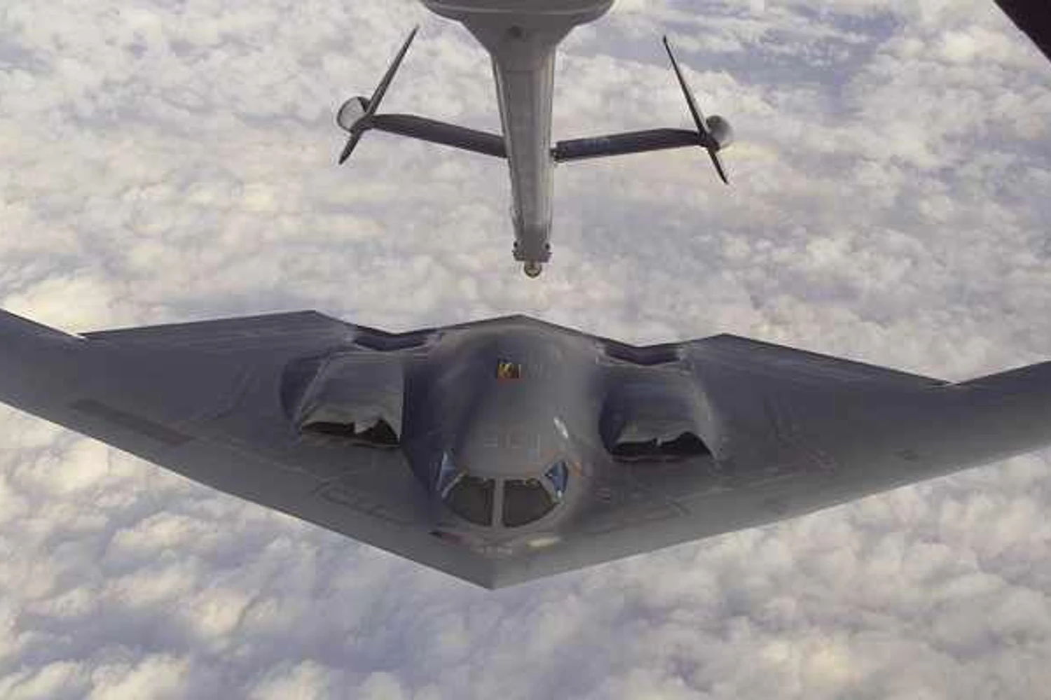 O B-2 Spitit pode transportar até 18 toneladas de bombas (USAF)