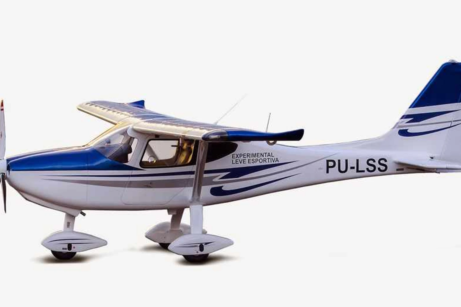 Empresa do interior de SP lança avião leve de última geração