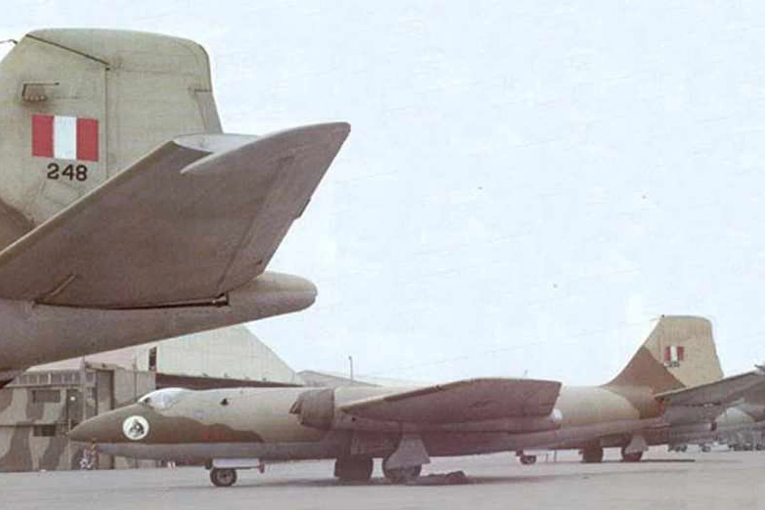 Os antigos bombardeiros Camberra foram usado pelo Peru com pouco êxito. Um avião caiu por conta do mau tempo (Foto - FAP)