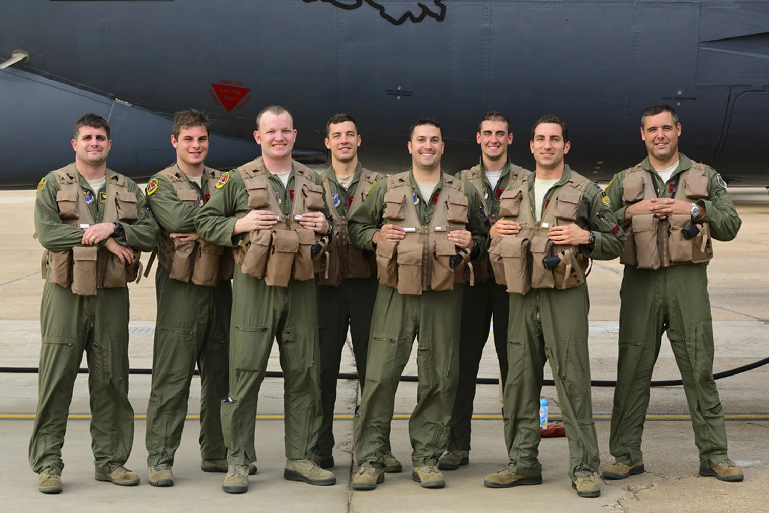 Foto de uma das tripulações que completou o voo de 44 horas (Foto - USAF)