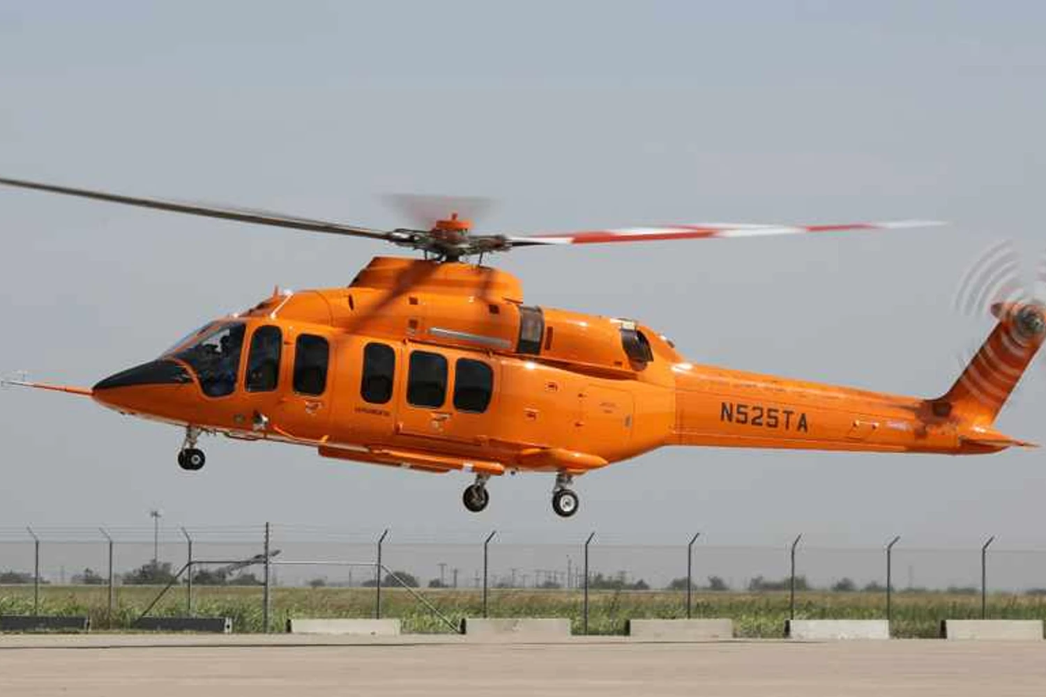 Bell completa primeiro voo com helicóptero de última geração