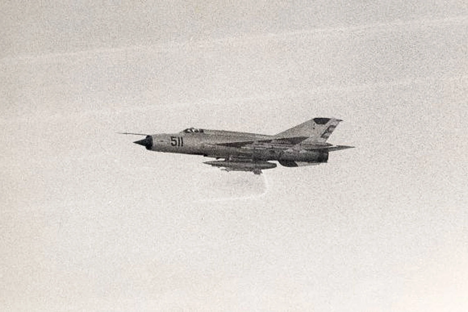 Os caças MiG-21 realizaram rasantes supersônicos sobre Santo Domingo, assustando a população