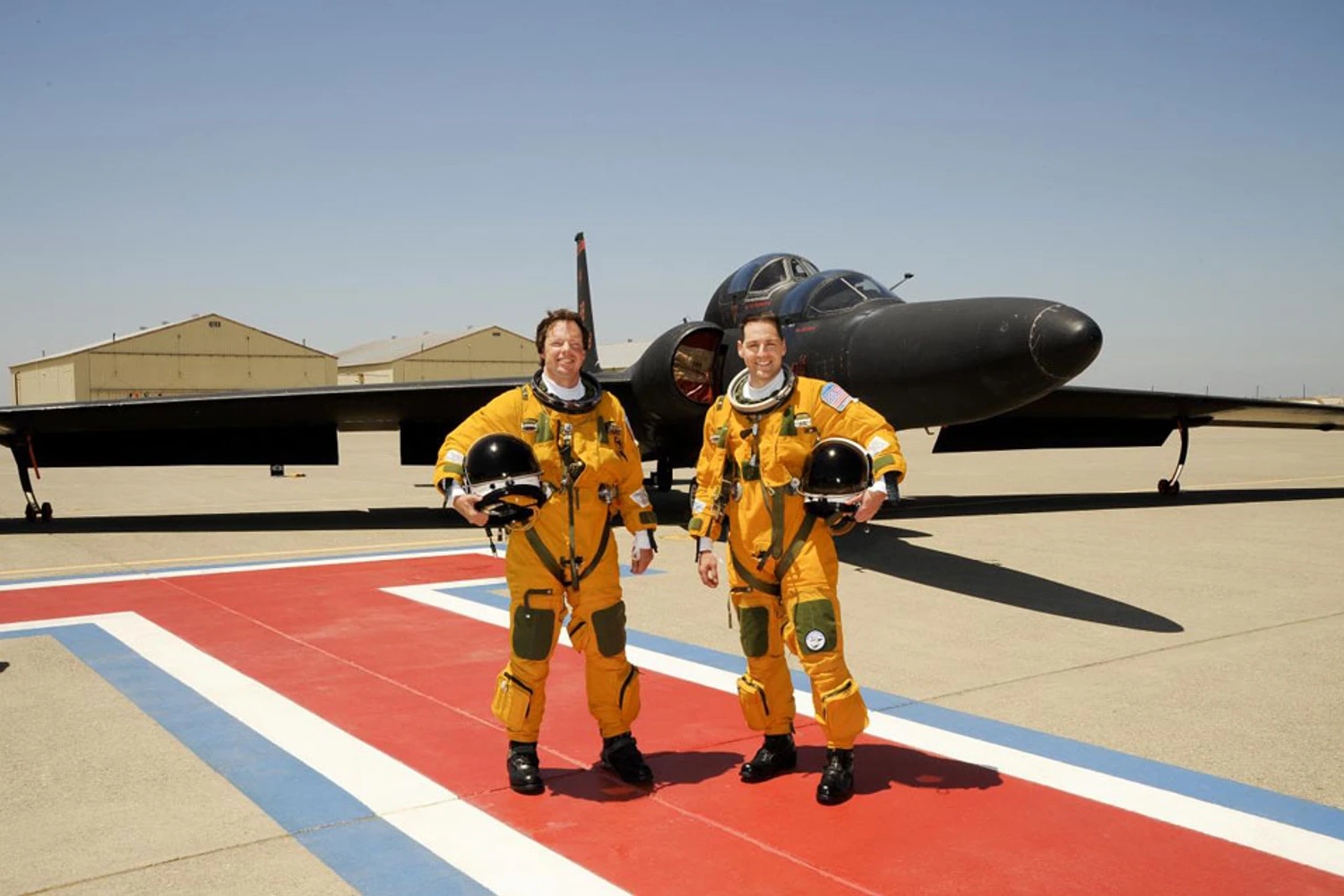 Os pilotos do U-2 utilizam trajes pressurizados, semelhante aos de astronautas (Foto - USAF)