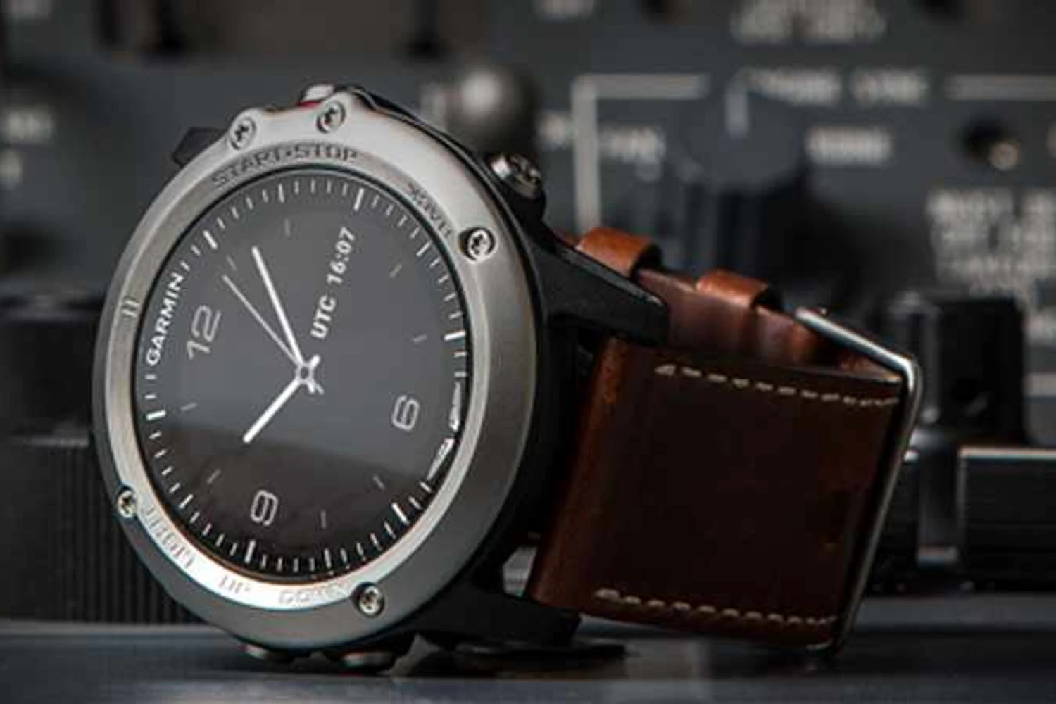 Garmin lança relógio com instrumentos de aviação