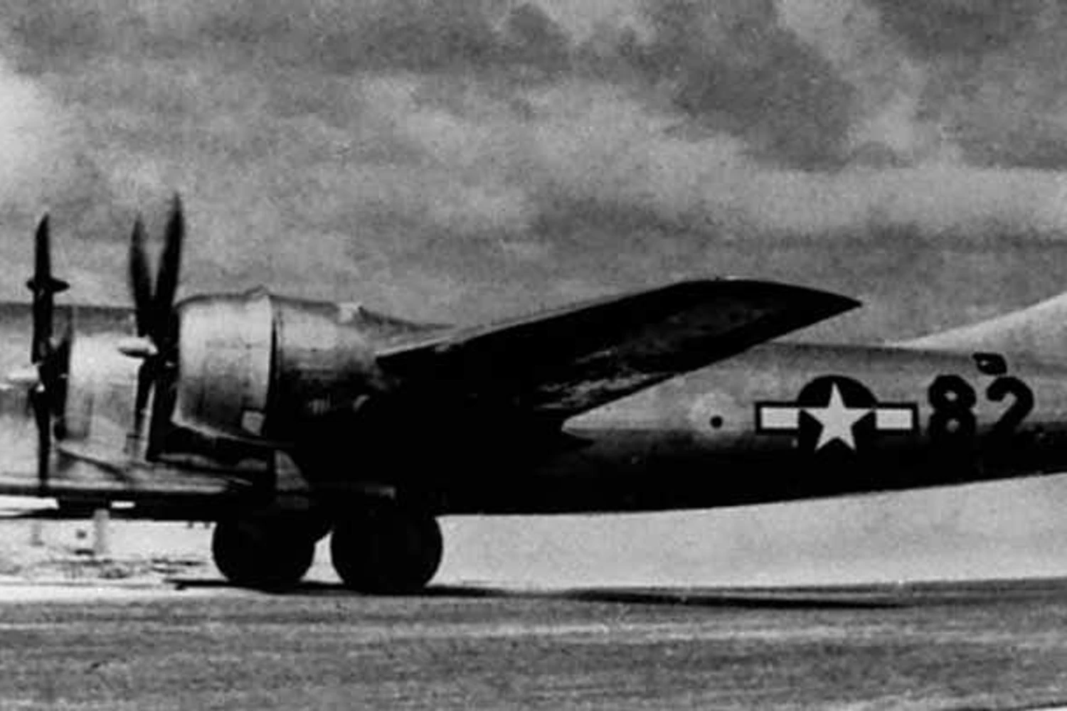 O Boeing B-29 foi o maior bombardeiro da Segunda Guerra Mundial, com capacidade para carregar até 10 toneladas de bombas