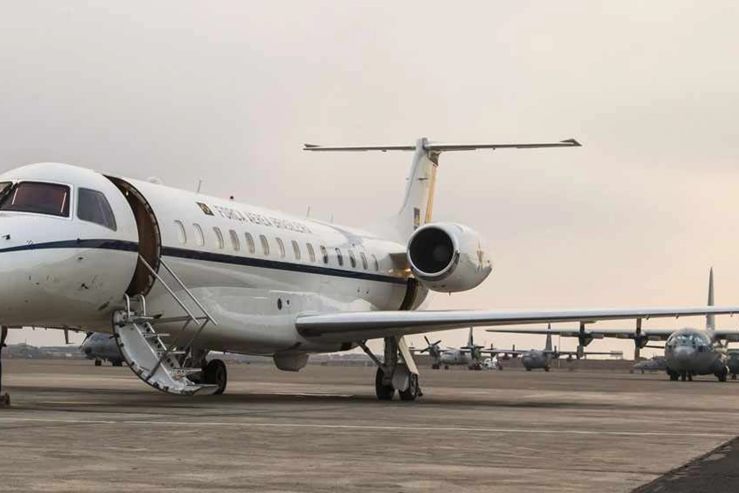 A FAB possui quatro jatos Legacy 600, designados VC-99B (FAB)