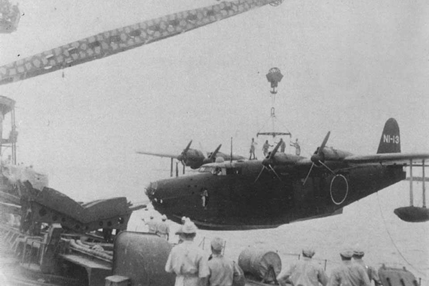 Os hidroaviões foram transportados de navio até as Ilhas Marshall