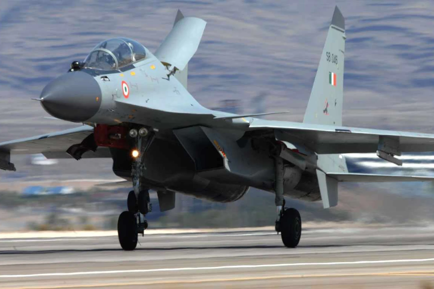 A Índia é um dos maiores operadores do temível caça russo Sukhoi Su-30 (Divulgação)