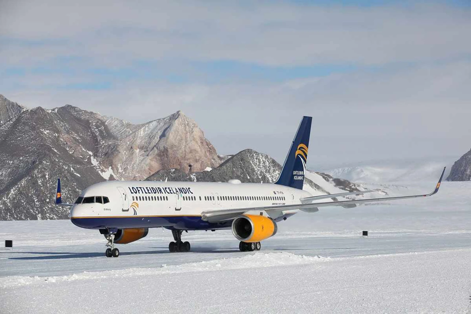 O jato que viajou para a Antártica é equipado com 62 assentos de classe executiva (ALE)
