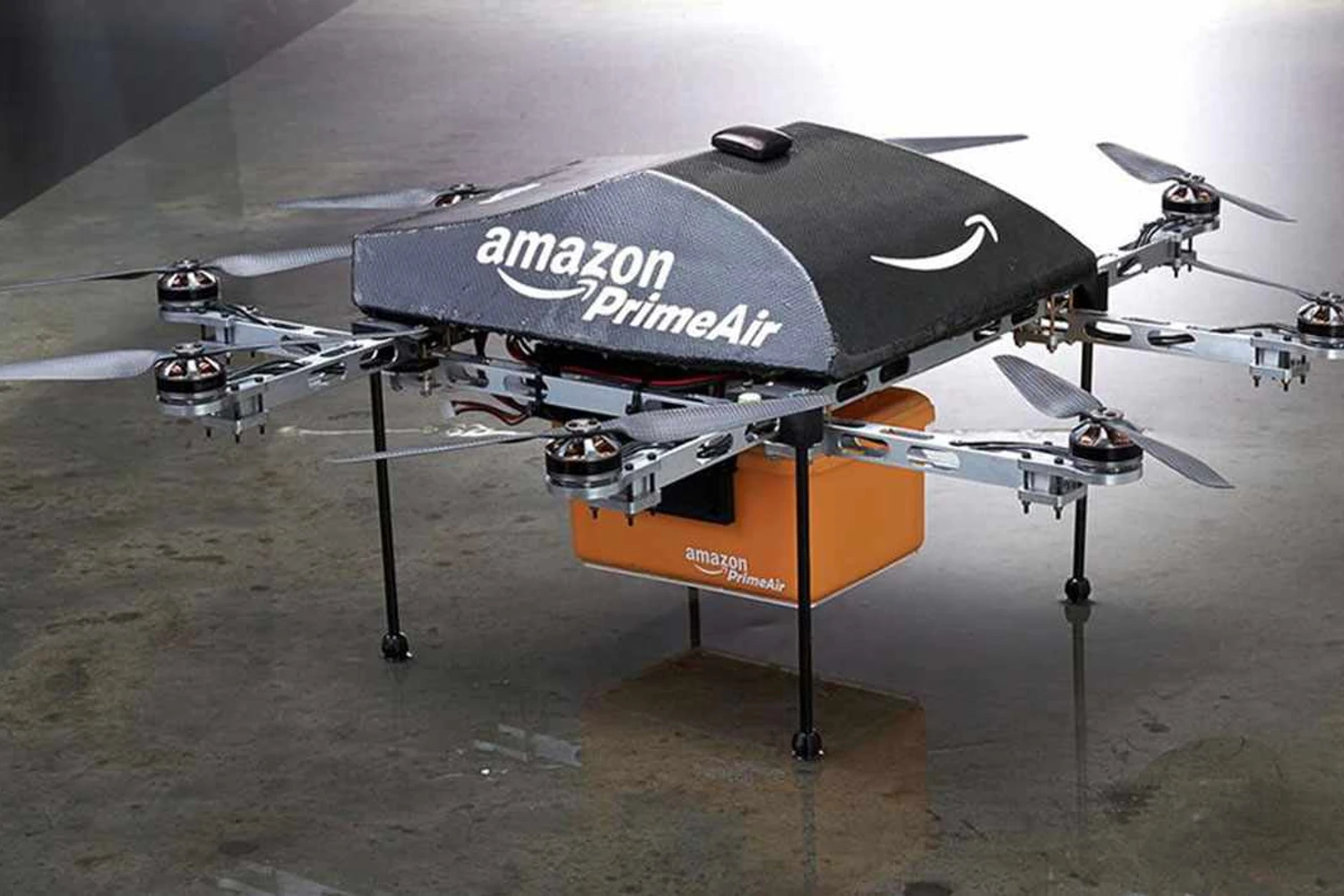 Cuidados com o dedinho: a primeira geração do Prime Air era um tanto "crua" (Amazon)