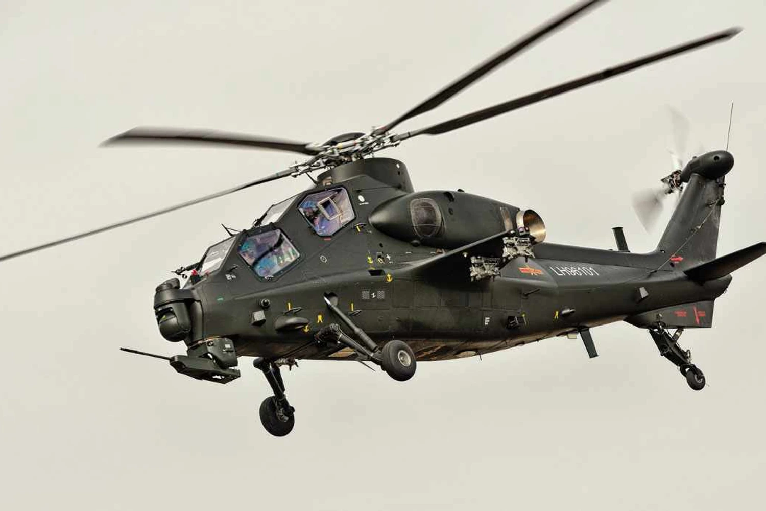 O "Apache chinês" pode voar a 300 km/h e carregar armas anti-tanque (CAIC)