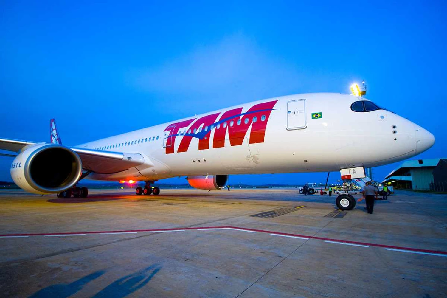 O primeiro A350 da Tam pousou no Aeroporto Internacional de Confins, em Belo Horizonte (TAM)