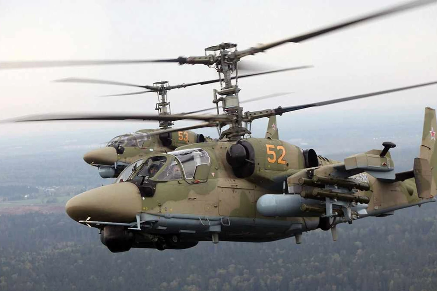 A OTAN chama o Ka-50 de "Alligator" e a versão mais recente, o Ka-52, é o Black Shark (Divulgação)