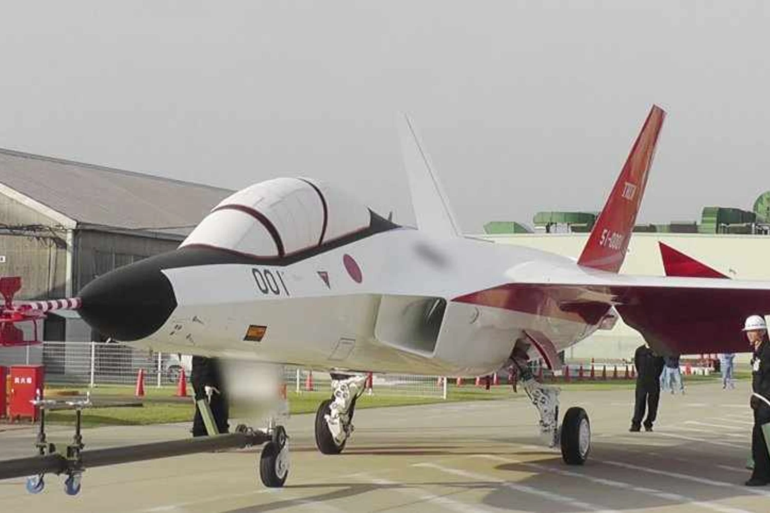 O design especial da fuselagem e uma pintura especial ajudam a enganar os radares (Ministério de Defesa do Japão)