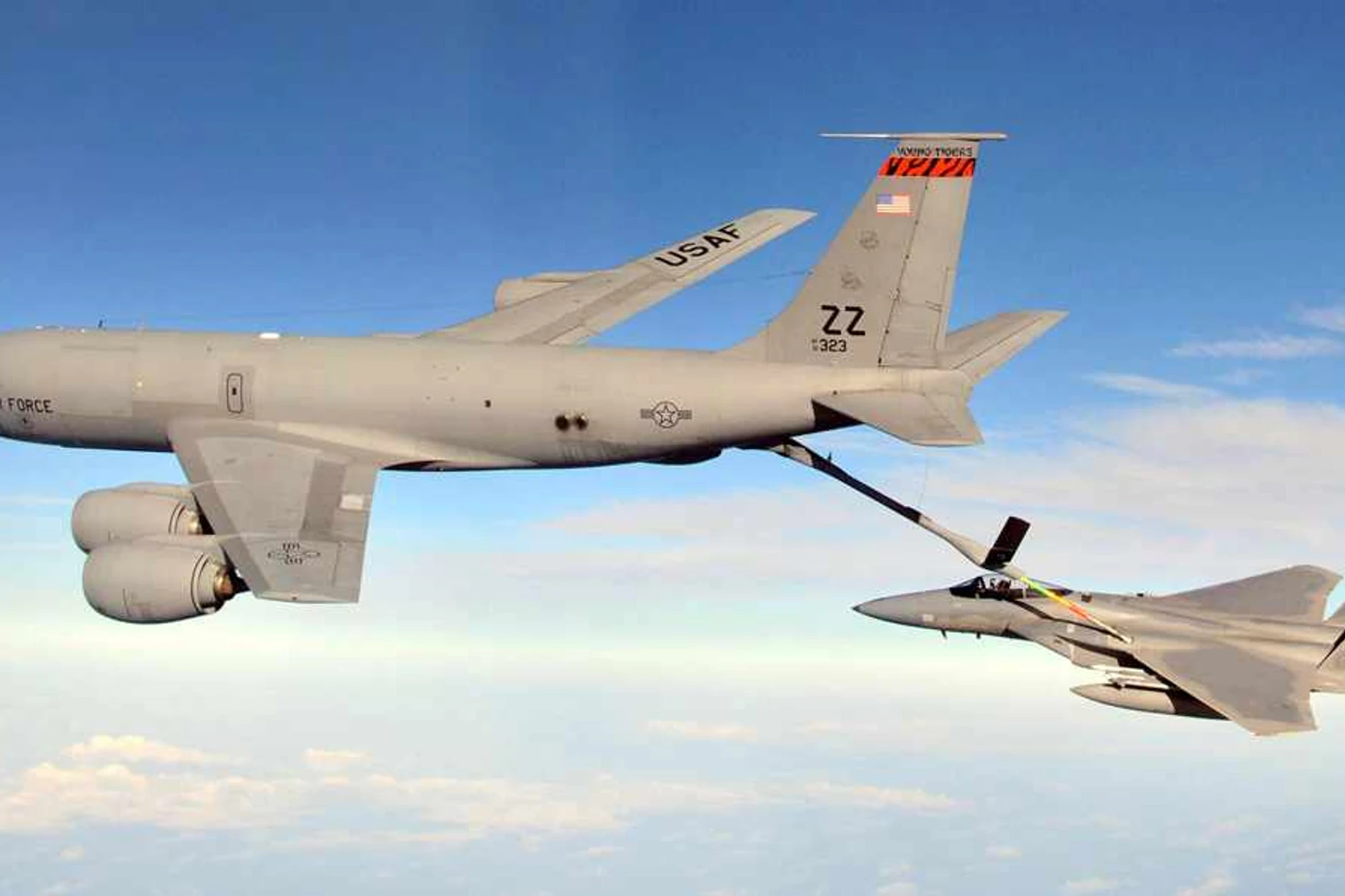 O KC-135 é o avião mais antigo do arsenal da USAF; o modelo está em operação desde 1954 (USAF)