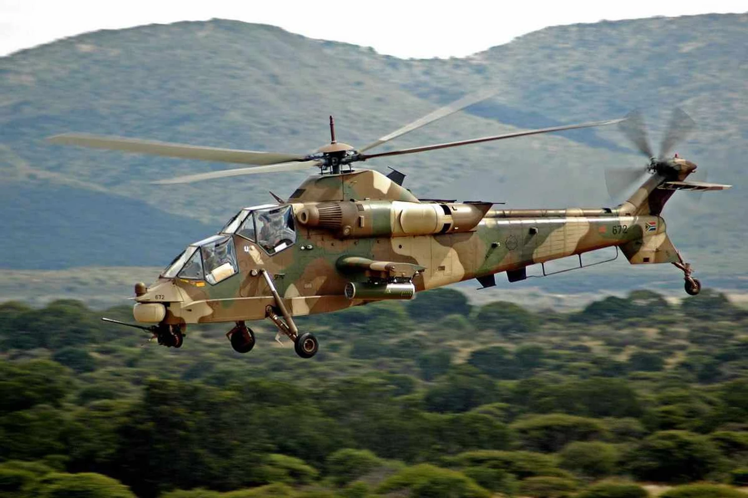 Rooivalk: helicóptero de ataque fabricado na África do Sul
