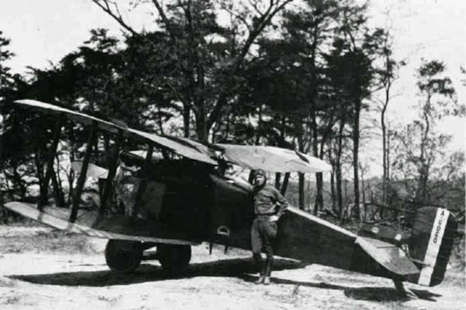 Avião-Câmera: as gravações eram feitas a partir de um biplano Thomas Morse MB-3
