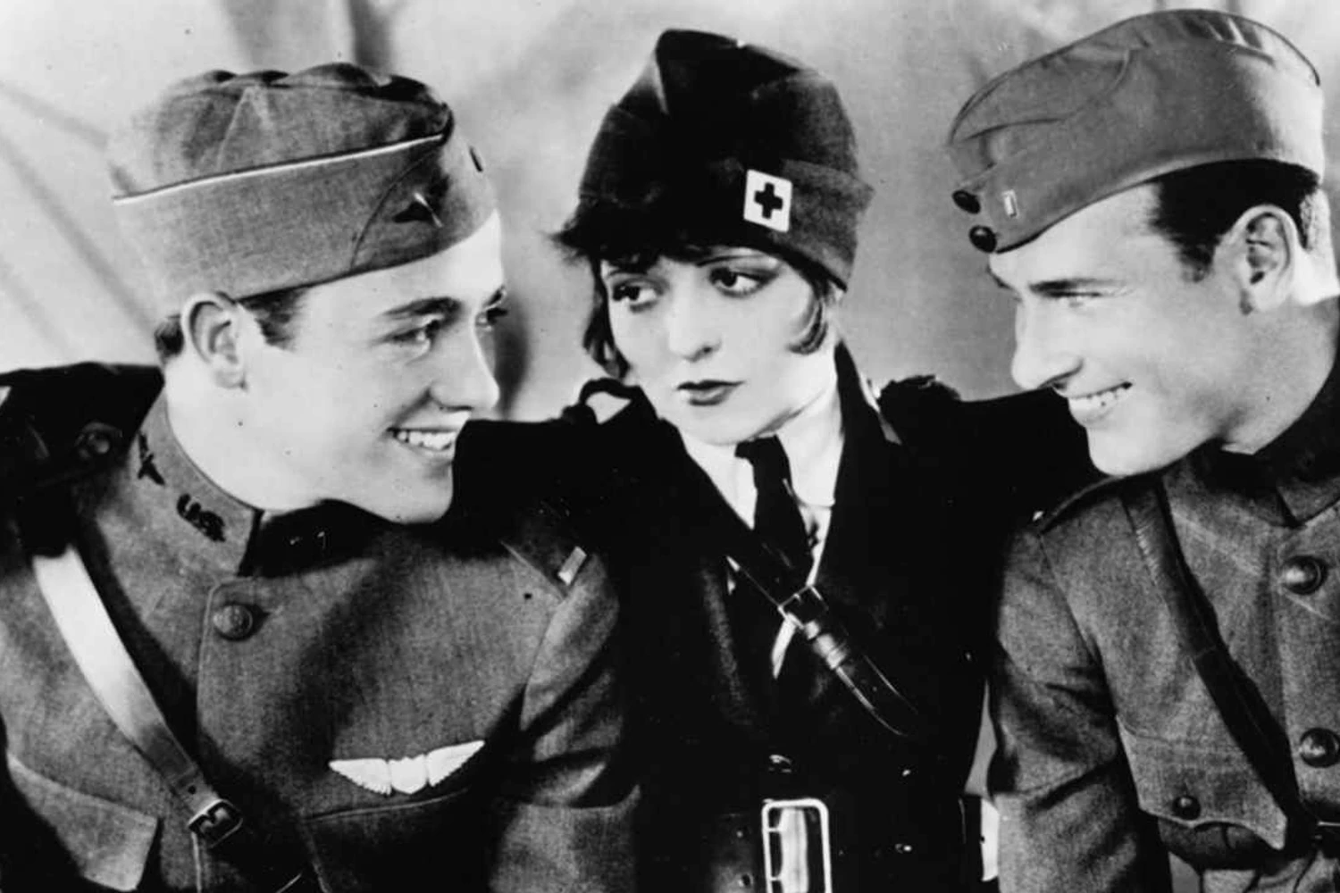 Protagonistas: Charles "Buddy" Rogers (como Jack Powell), Clara Bow (Mary Bow) e Richard Arlen (David Armstrong)