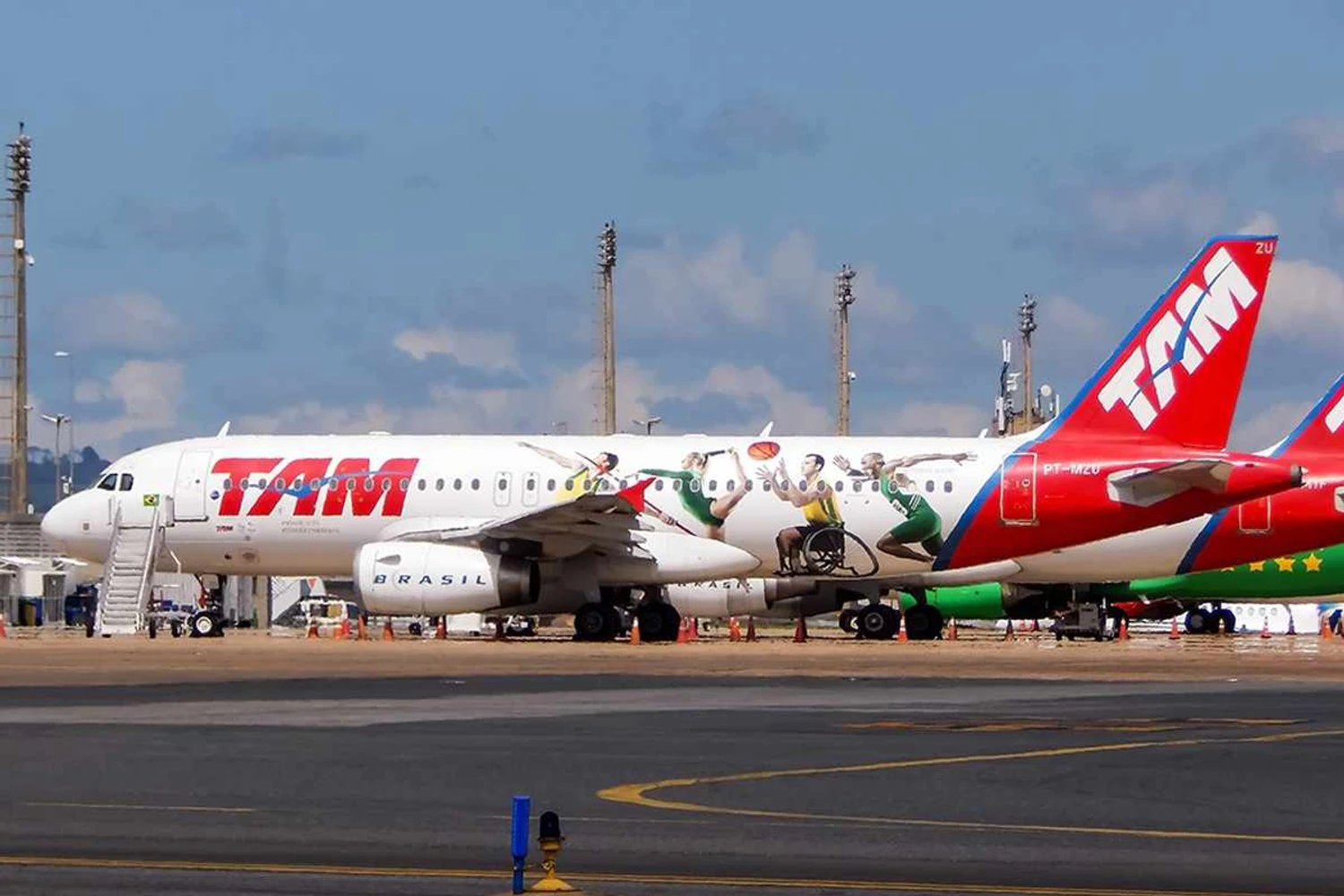 TAM estreia aeronaves com tema das Olimpíadas
