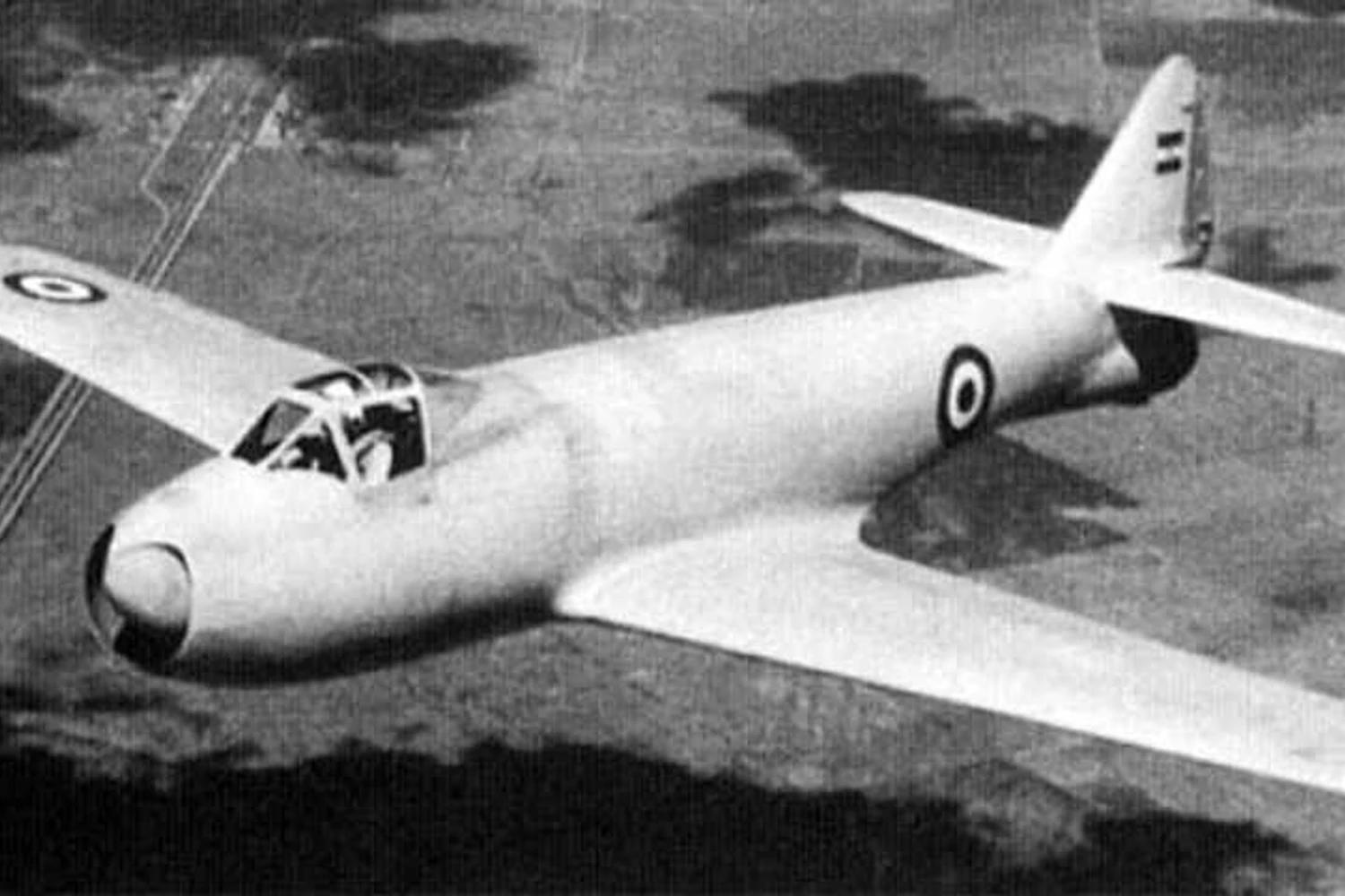 O Pulqui I voou pela primeira vez em 1947, no início da era a jato; podia voar a 750 km/h