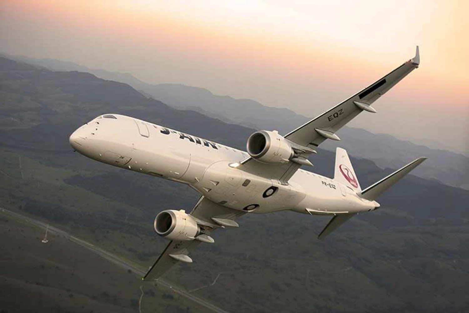 Embraer E190 estreia no Japão