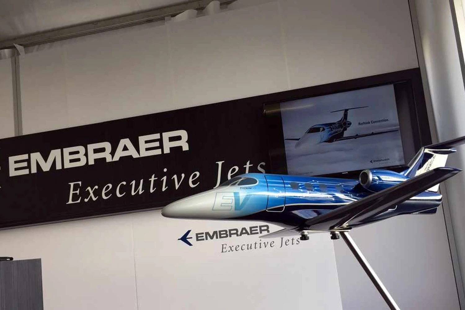 Embraer anuncia Phenom 100 com "upgrades"