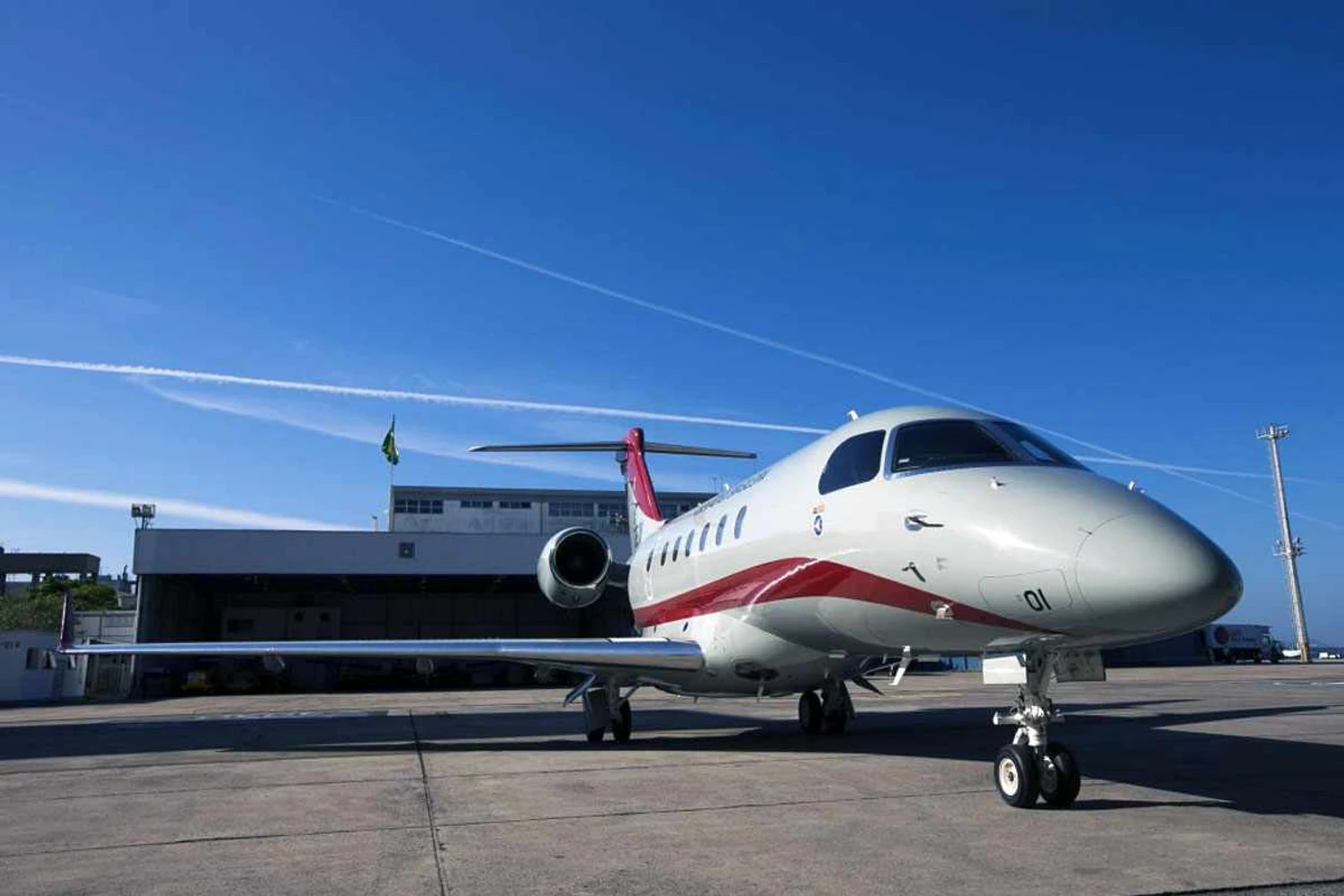 FAB recebe novo avião para “calibrar” aeroportos