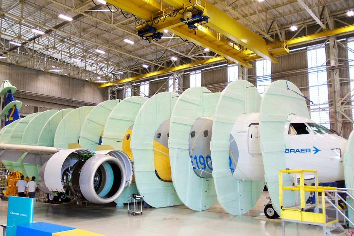Embraer testa proteção contra raios no E190-E2