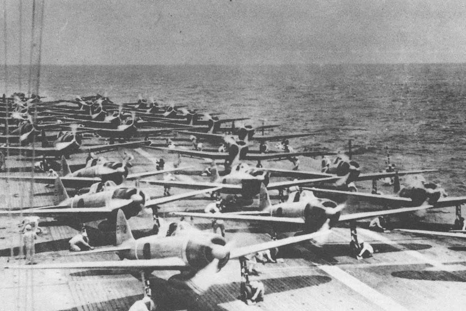 A Marinha do Japão utilizou seis porta-aviões no ataque a Pearl Harbor (Domínio Público)
