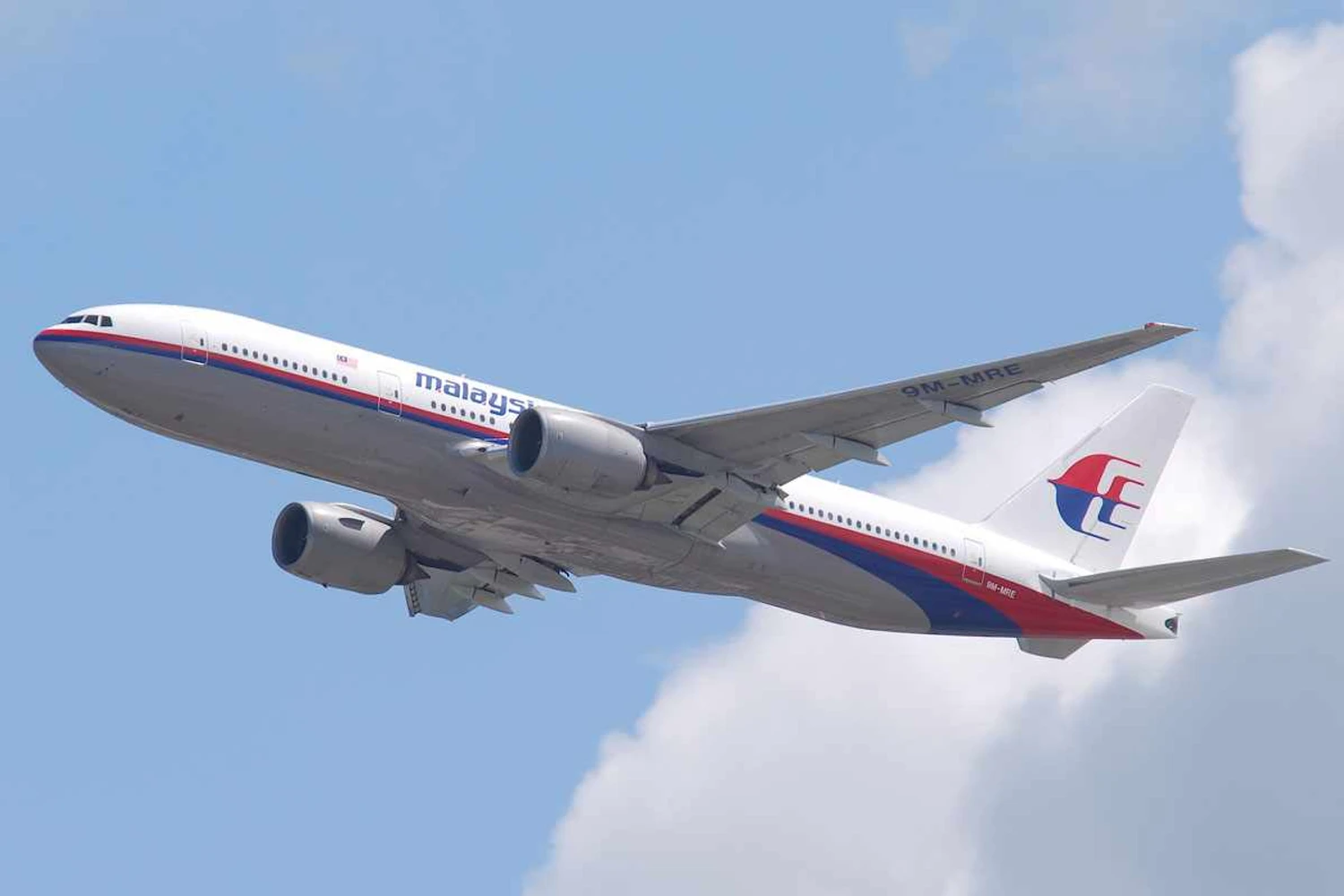 Malásia retoma buscas pelo voo MH370