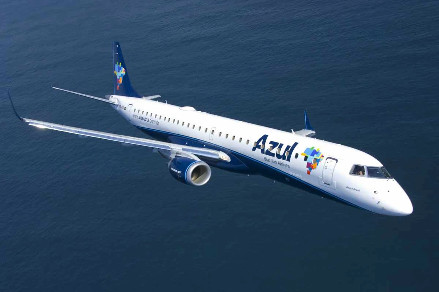 Abertura de capital da Azul é suspensa