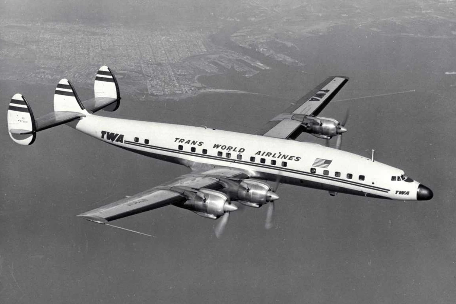 A TWA foi a primeira companhia que voou com o Constellation (Domínio Público)