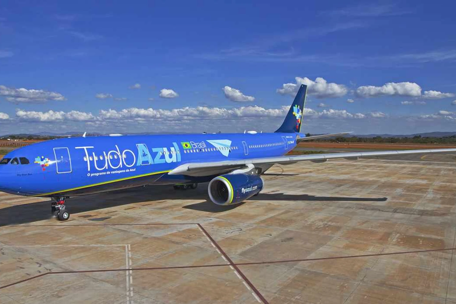 Airbus A330 “Big Blue Bus” (Gianfranco Beting/Azul)