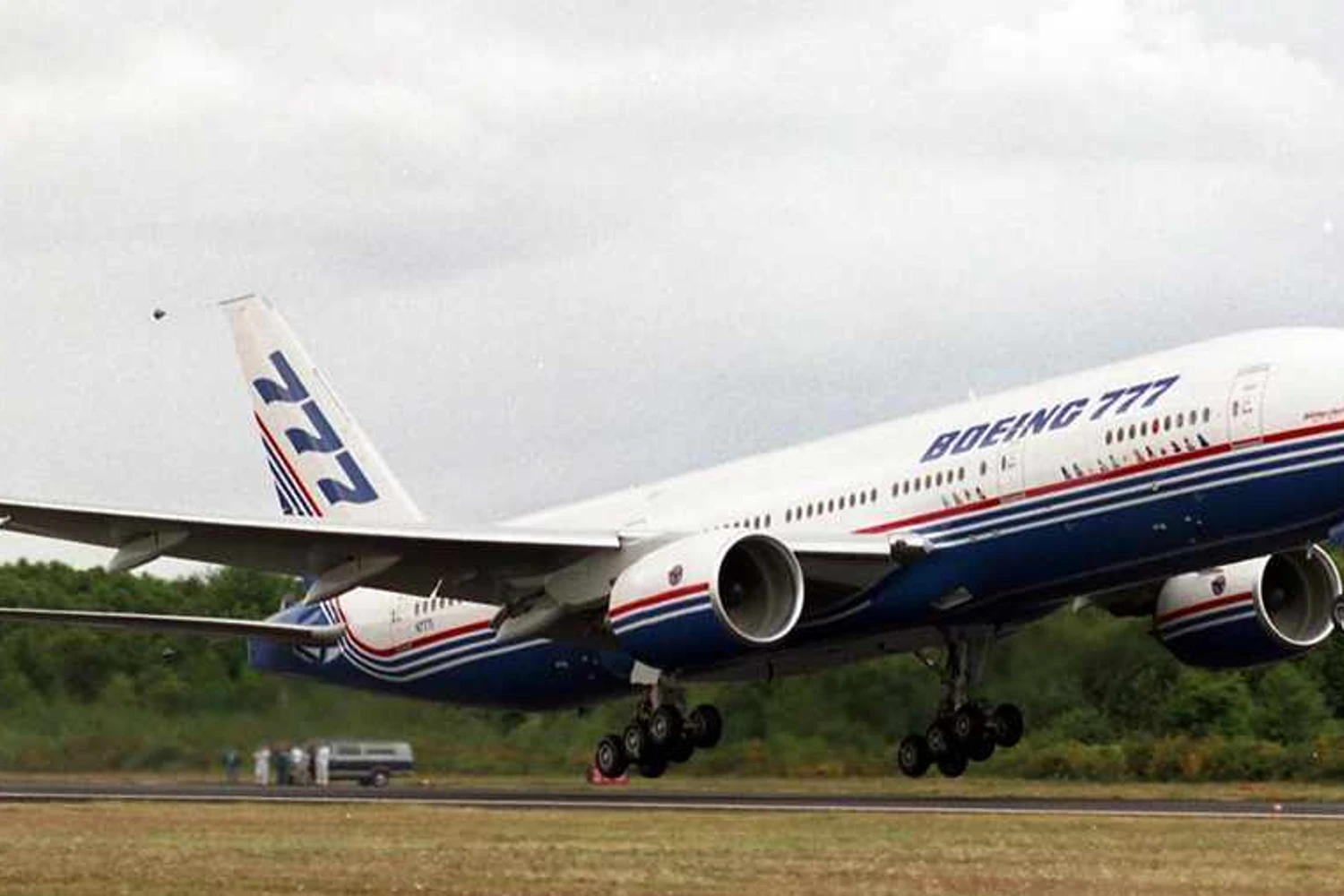 O 777 é o maior bimotor comercial em operação no mundo, com até 76,5 metros de comprimento (Boeing)