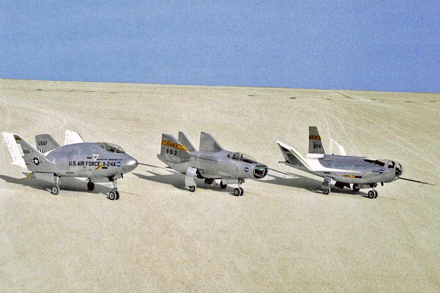 Os prot&oacute;tipos que testaram o conceito da fuselagem que gera sustenta&ccedil;&atilde;o (NASA)