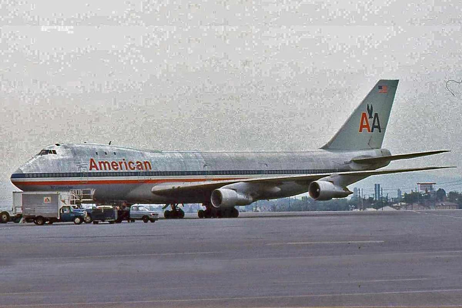 A American Airlines foi uma das primeiras companhias dos EUA a abandonar do 747