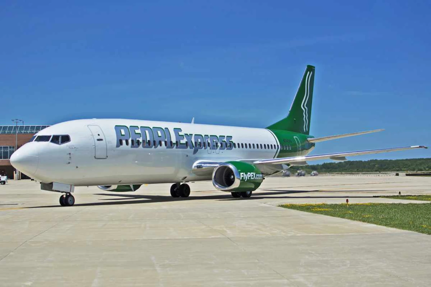 Boeing 737-400 da nova Peoplexpress: sem relação com a empresa original (Divulgação)
