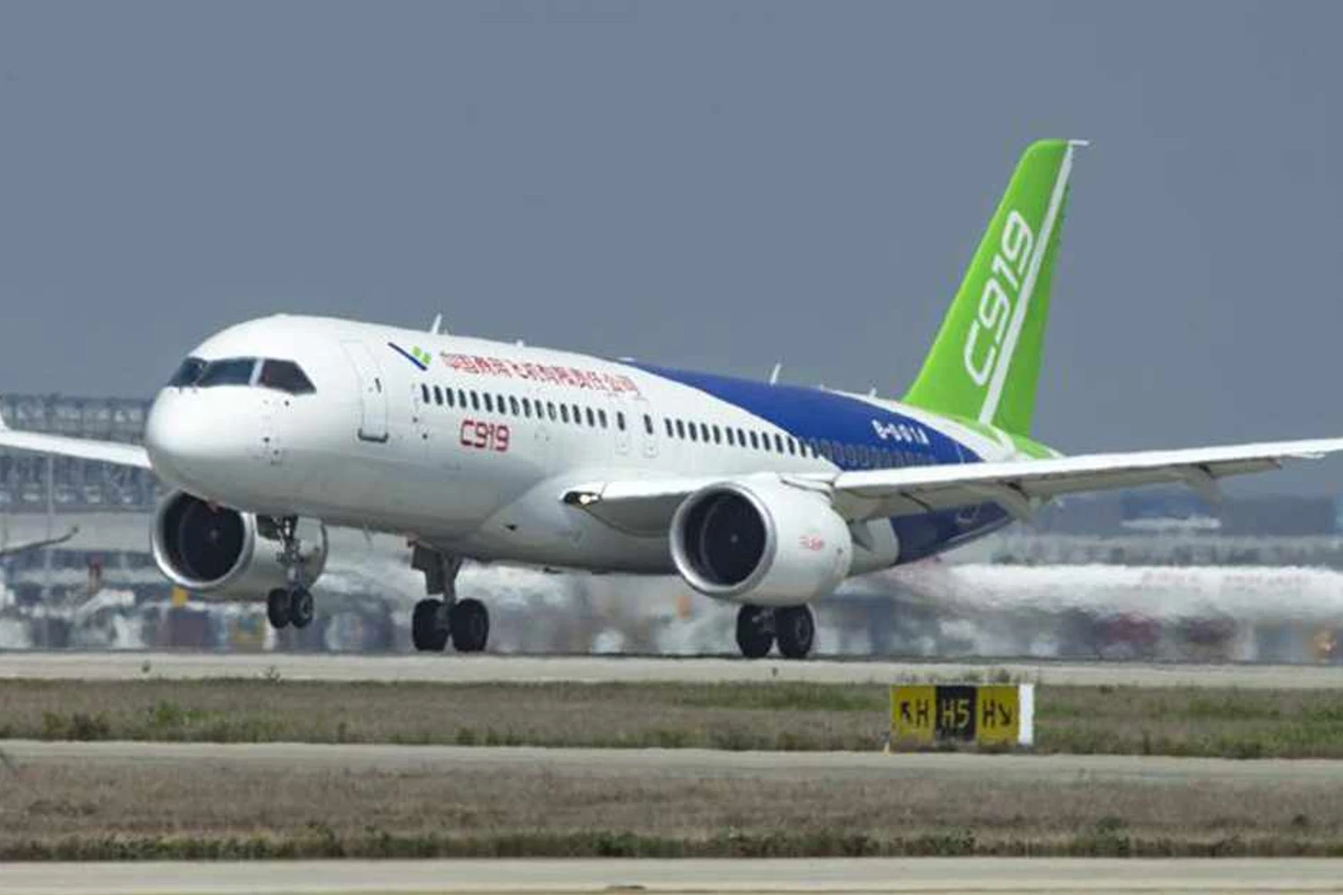 COMAC C919 está pronto para decolar