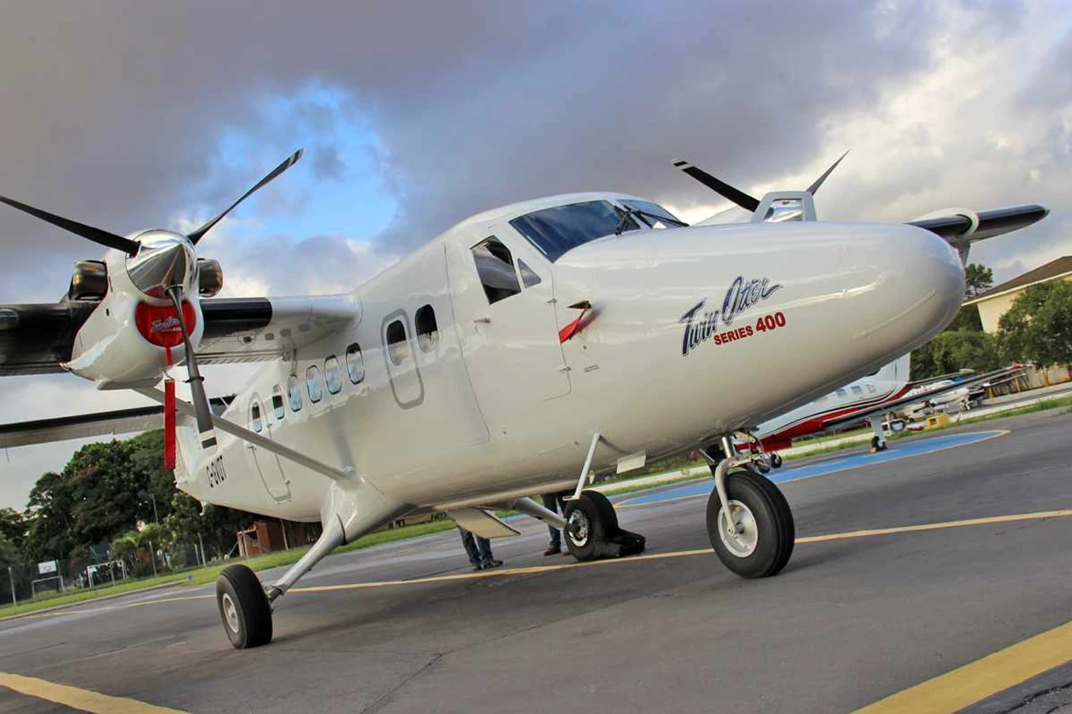 Voamos no Twin Otter, o "jipe" com asas