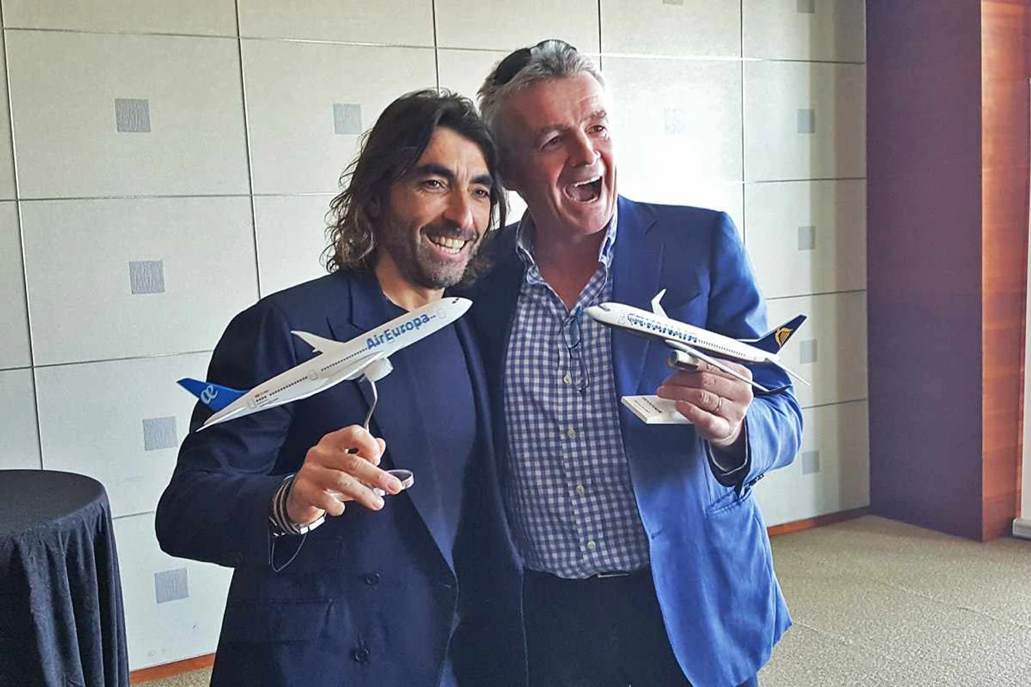 Javier Hidalgo (Air Europa) e Michael O’Leary (Ryanair): acordo para vender passagens