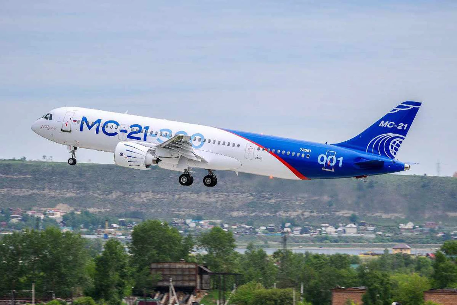 O MC-21 é projetado pela Irkut, uma das divisões do grupo UAC (Divulgação)