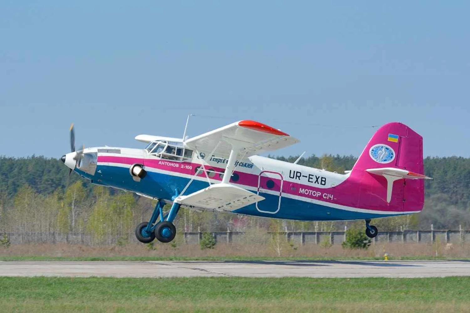 Perto de completar 70 anos, Antonov AN-2 bate novo recorde
